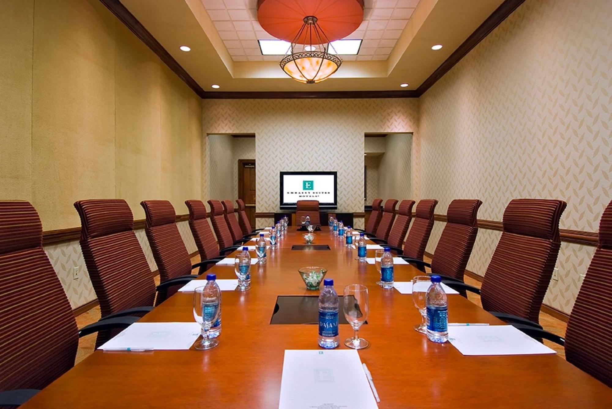 Embassy Suites Murfreesboro - Hotel & Conference Center Экстерьер фото